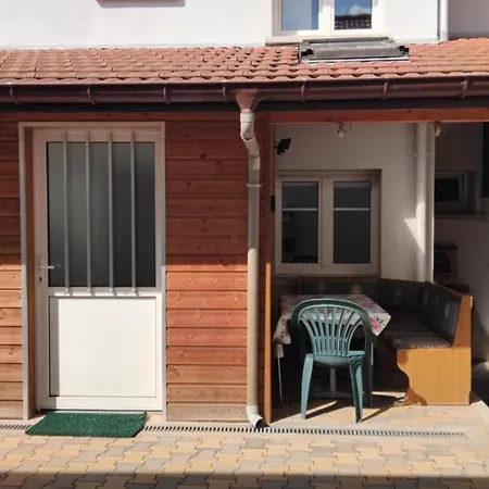 Le Wenalya Avec Terrain Cloture *