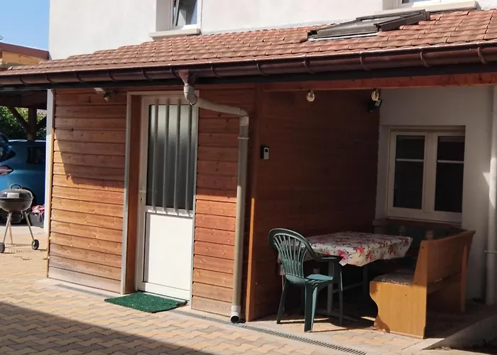 Le Wenalya Avec Terrain Cloture *